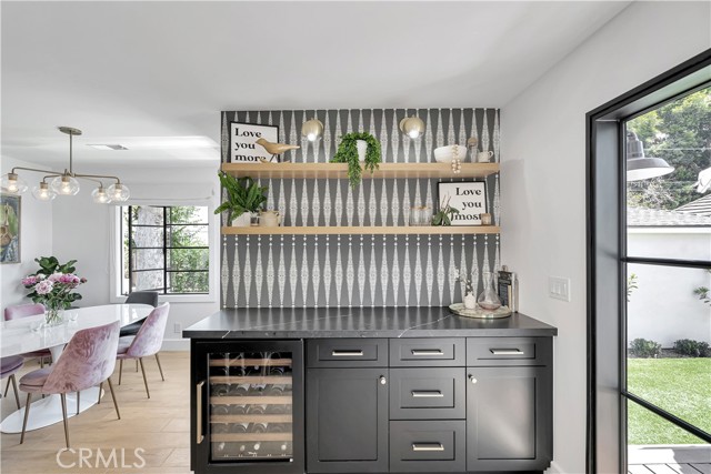 Detail Gallery Image 11 of 51 For 206 Del Mar Ave, Costa Mesa,  CA 92627 - 4 Beds | 2 Baths