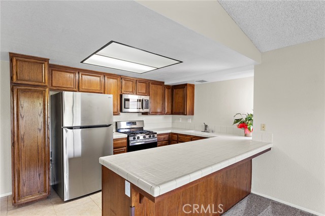 Detail Gallery Image 15 of 44 For 5050 Canyon Crest #7,  Riverside,  CA 92507 - 2 Beds | 2 Baths
