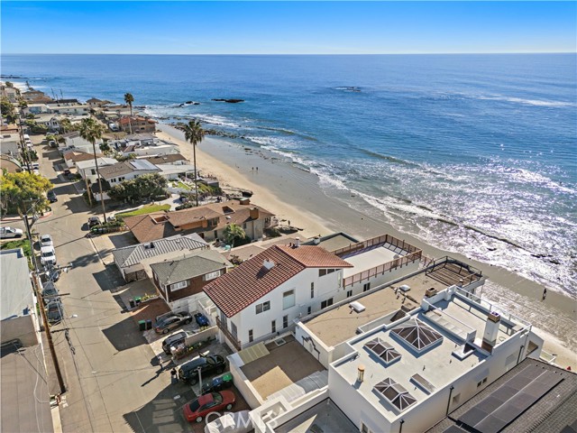 Detail Gallery Image 31 of 33 For 1045 Gaviota Dr #B,  Laguna Beach,  CA 92651 - 3 Beds | 3 Baths