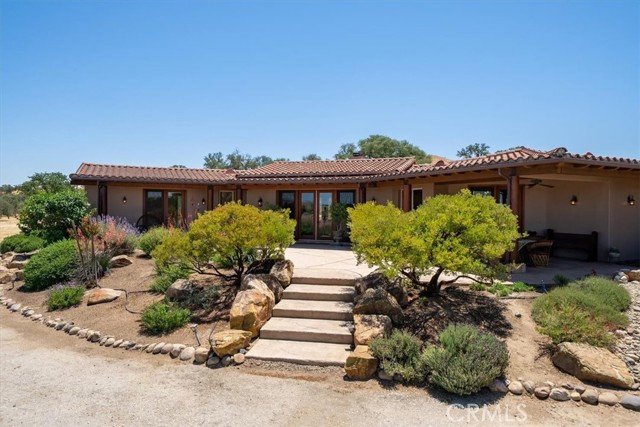 5085 Martingale Circle, San Miguel CA: https://media.crmls.org/medias/7693aada-bade-4534-bf83-bdd4cbf4c09f.jpg