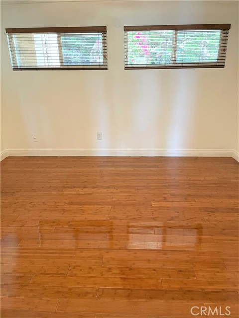 100 Cliff Drive, Laguna Beach CA: https://media.crmls.org/medias/76944b14-db75-4d87-af08-a67f7cd5c897.jpg