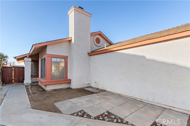 Detail Gallery Image 3 of 36 For 13840 San Gorgonio Rd, Victorville,  CA 92392 - 3 Beds | 2 Baths