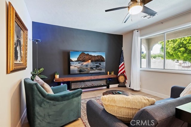 Detail Gallery Image 4 of 32 For 15765 via Montana, Desert Hot Springs,  CA 92240 - 3 Beds | 1/1 Baths