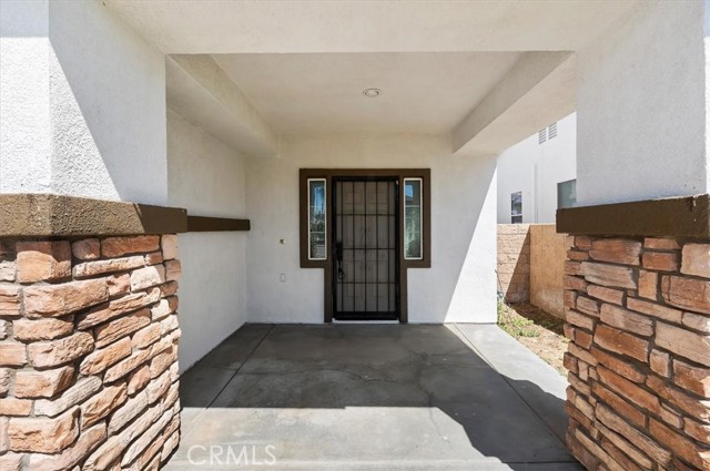 Detail Gallery Image 2 of 43 For 30648 Adobe Ridge Ct, Menifee,  CA 92584 - 6 Beds | 2/1 Baths