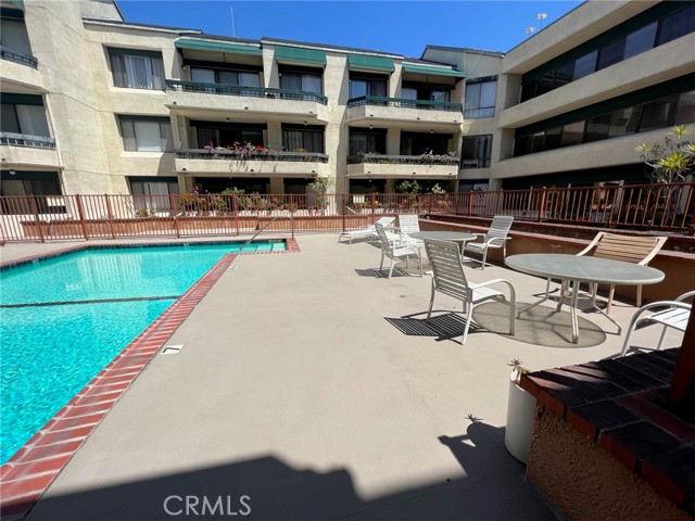 435 S La Fayette Park Place # 119, Los Angeles, California 90057, 2 Bedrooms Bedrooms, ,2 BathroomsBathrooms,Residential Lease,For Rent,435 S La Fayette Park Place # 119,CRWS23036914