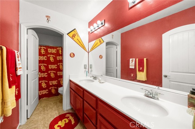 38327 Rancho Vista Dr, Beaumont CA: https://media.crmls.org/medias/76953ab3-bb89-4e4f-8a7b-e95ce7e57568.jpg