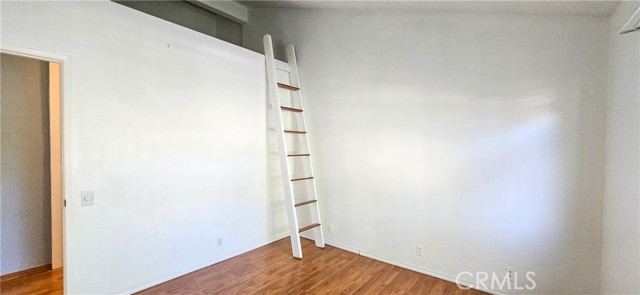 19195 Shoreline Lane, Huntington Beach CA: https://media.crmls.org/medias/7695730c-0702-4a78-809b-7a0ddf22cac0.jpg