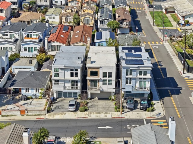 Detail Gallery Image 57 of 67 For 1745 Spreckels Ln, Redondo Beach,  CA 90278 - 3 Beds | 4/1 Baths