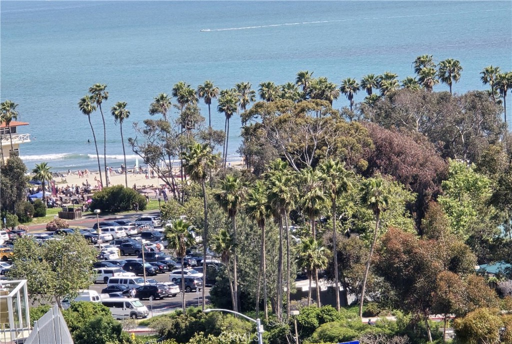 https://media.crmls.org/medias/7696fed3-dd5e-4d6b-b581-39394c6c836a.jpg?preset=X-Large