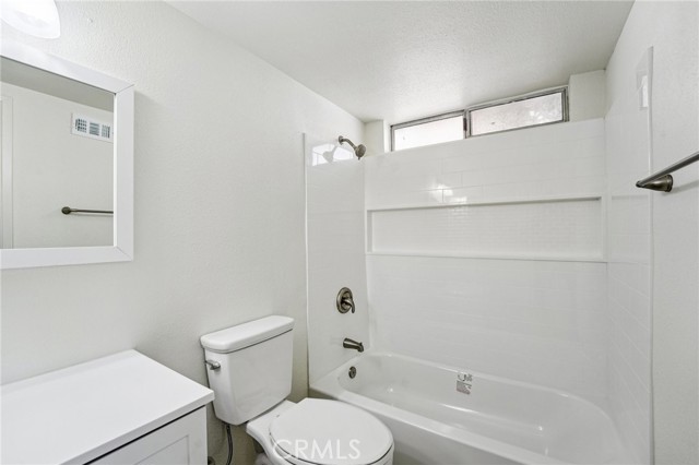 Detail Gallery Image 18 of 29 For 11897 Graham St, Moreno Valley,  CA 92557 - 3 Beds | 2/1 Baths