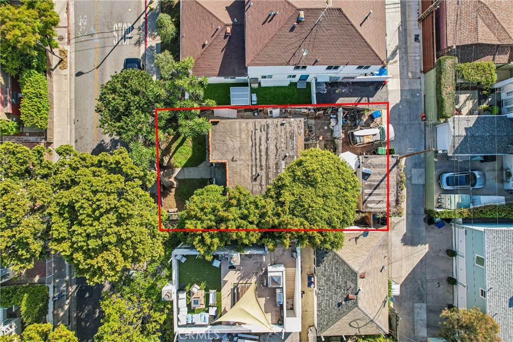 633 Navy Street
