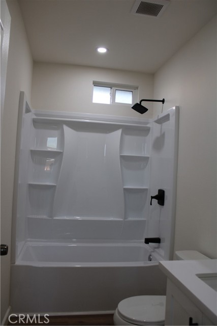 Detail Gallery Image 57 of 69 For 1522 E 123rd, Los Angeles,  CA 90059 - 6 Beds | 5 Baths