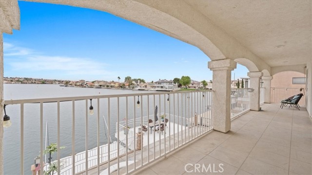 Detail Gallery Image 4 of 43 For 13310 Sea Gull Dr, Victorville,  CA 92395 - 3 Beds | 3 Baths