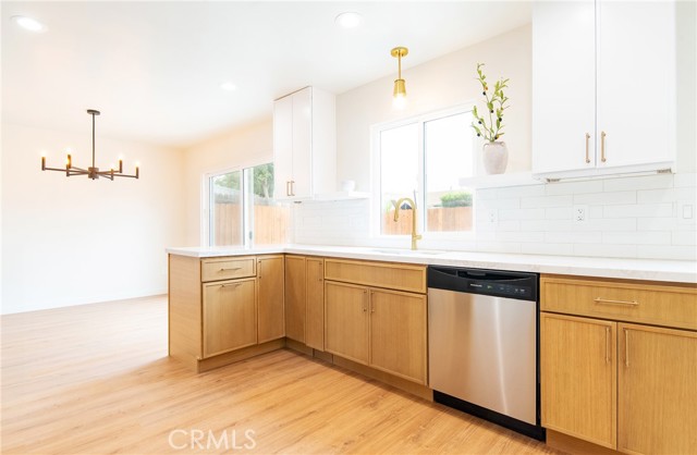 5808 Adele Avenue, Whittier CA: https://media.crmls.org/medias/76996dfe-4d72-4215-826f-b996f7eea6de.jpg