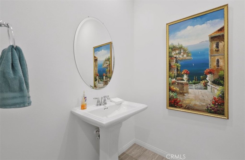 MLS #OC25201228 image #23