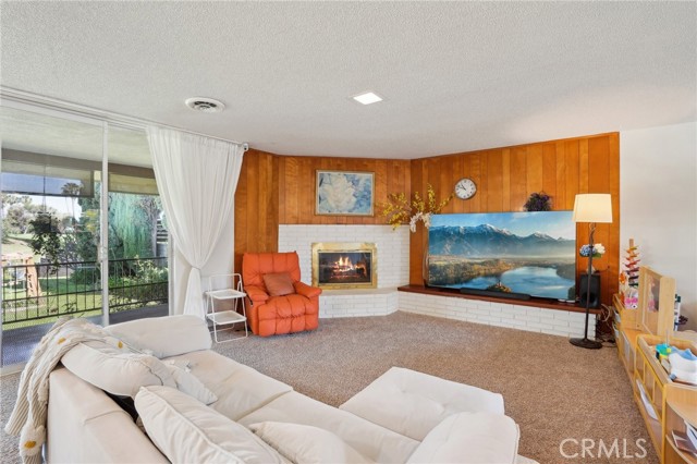 11525 Sunnybrook Lane, Whittier CA: https://media.crmls.org/medias/7699fd7d-11bb-4759-95f8-398c517dee2c.jpg