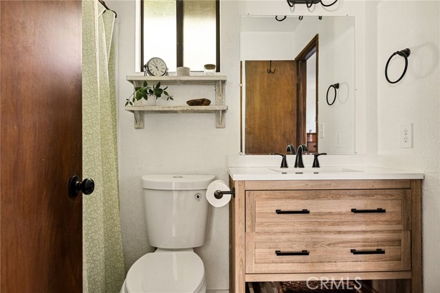 Detail Gallery Image 17 of 26 For 583 W Victoria Ct, Lake Arrowhead,  CA 92352 - 3 Beds | 2 Baths