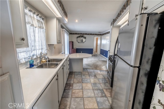 Detail Gallery Image 5 of 25 For 332 N Lyon #82,  Hemet,  CA 92543 - 2 Beds | 2 Baths