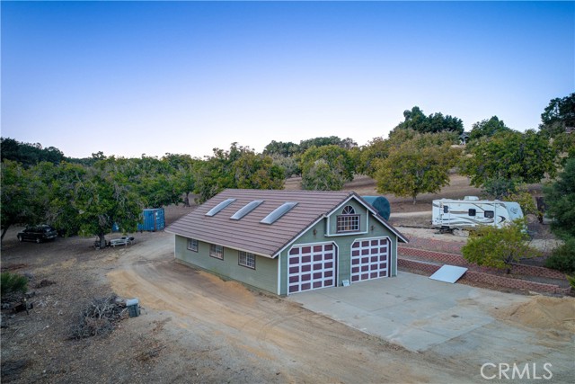 4350 Vineyard Drive, Paso Robles, CA, 93446 4350 Vineyard Drive, Paso Robles, CA, 93446