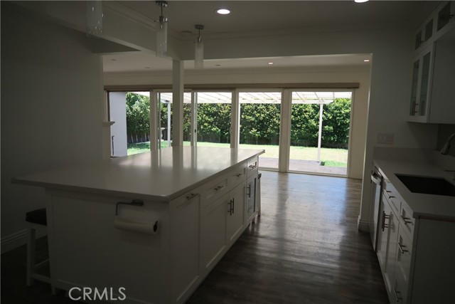 Detail Gallery Image 8 of 20 For 5343 Almira Rd, South Gate,  CA 90280 - 3 Beds | 1/1 Baths