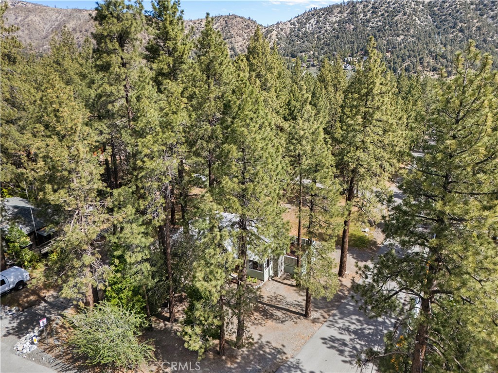 https://media.crmls.org/medias/769ccd9a-a6f8-4979-ad2a-c25850eec7c6.jpg?preset=X-Large