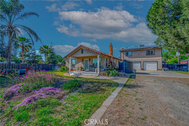Detail Gallery Image 4 of 34 For 2415 E Childs Ave, Merced,  CA 95341 - 5 Beds | 2 Baths