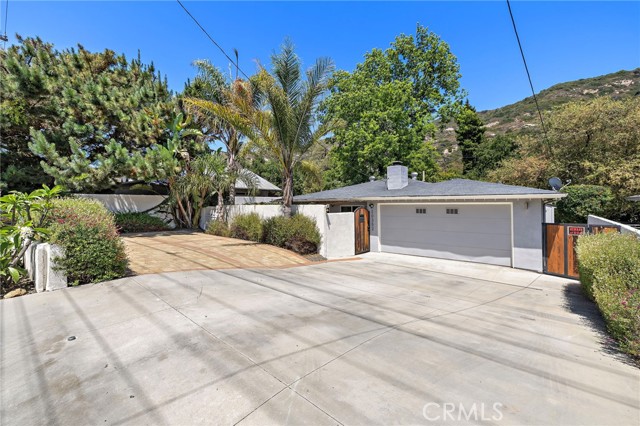 20352 Laguna Canyon Road, Laguna Beach CA: https://media.crmls.org/medias/769e6a29-9694-4b99-a2a8-7dccca571736.jpg