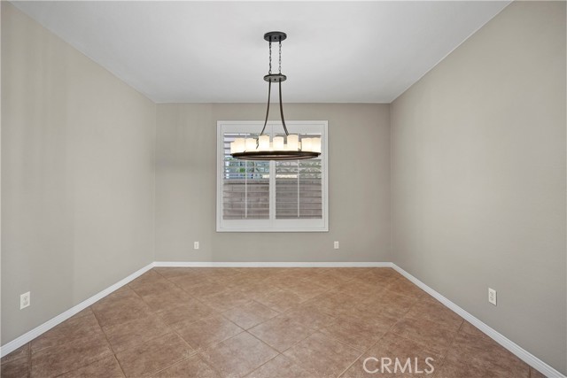 Detail Gallery Image 10 of 73 For 27368 Pumpkin St, Murrieta,  CA 92562 - 5 Beds | 3 Baths