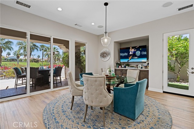 Detail Gallery Image 16 of 69 For 776 Mission Creek Dr, Palm Desert,  CA 92211 - 3 Beds | 3/1 Baths
