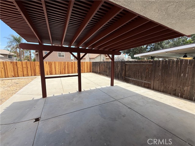 Detail Gallery Image 29 of 33 For 13577 Red Mahogany Dr, Moreno Valley,  CA 92553 - 3 Beds | 2/1 Baths