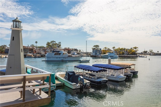Detail Gallery Image 54 of 55 For 14 Beacon Bay, Newport Beach,  CA 92660 - 4 Beds | 4/1 Baths