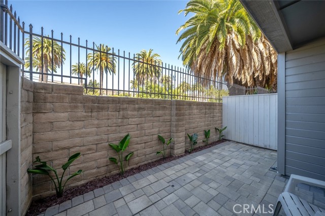 1185 E Foothill Boulevard, San Luis Obispo CA: https://media.crmls.org/medias/76a07805-fcd5-4574-b85a-9df2aa5db32d.jpg