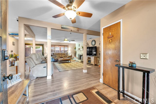 Detail Gallery Image 13 of 43 For 25907 New Chicago, Hemet,  CA 92544 - 3 Beds | 2 Baths