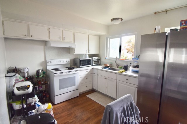 2245 W Vancouver Drive, Anaheim CA: https://media.crmls.org/medias/76a0d3f9-2773-4f68-a130-de9284a2a5e2.jpg