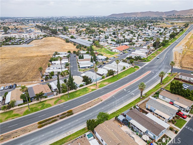 4041 Pedley Road, Jurupa Valley CA: https://media.crmls.org/medias/76a0f6c6-edbd-4052-afba-e1713b8fc26c.jpg