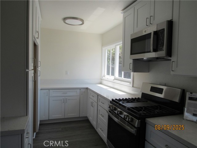 1416 Carmelita Court, Upland CA: https://media.crmls.org/medias/76a3b493-fd02-404c-ac59-88f9a289fa08.jpg