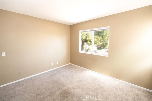 Detail Gallery Image 17 of 39 For 323 Camden Ct, Corona,  CA 92879 - 3 Beds | 2/1 Baths