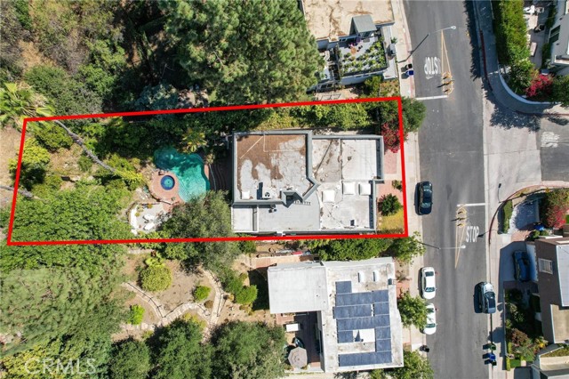 17034 Escalon Drive, Encino CA: https://media.crmls.org/medias/76a47ee3-79e2-48a4-a08e-0bf3400554e2.jpg