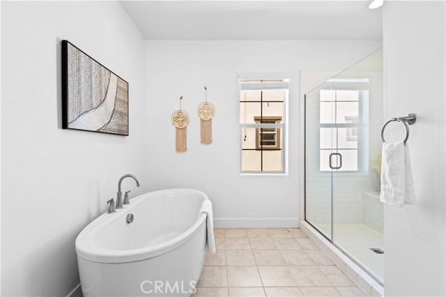 1928 Aliso Canyon Drive, Lake Forest CA: https://media.crmls.org/medias/76a48be5-a753-4002-8e17-c8502b76f237.jpg