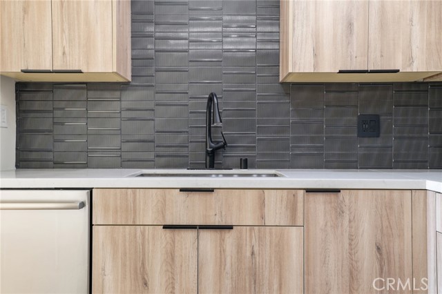 Detail Gallery Image 16 of 37 For 321 S San Vicente Bld #604,  Los Angeles,  CA 90048 - 2 Beds | 2 Baths