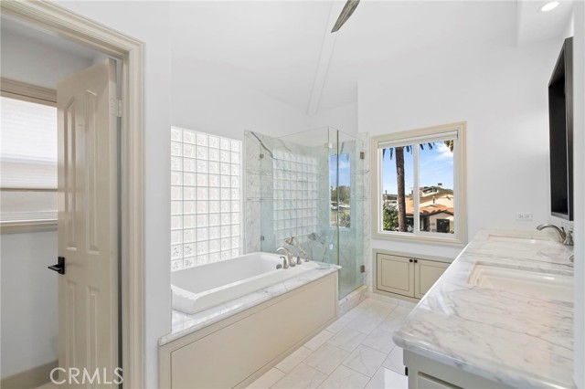 Detail Gallery Image 20 of 34 For 720 Marguerite Ave #1,  Corona Del Mar,  CA 92625 - 3 Beds | 2/1 Baths