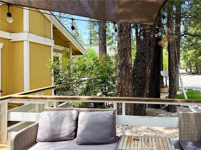 Detail Gallery Image 33 of 52 For 806 Mountain Ln, Big Bear City,  CA 92314 - 3 Beds | 2 Baths