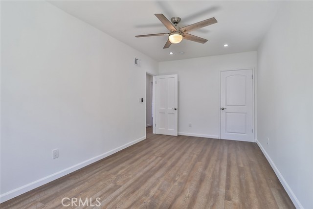 Detail Gallery Image 14 of 29 For 14434 Greenleaf, Sherman Oaks,  CA 91423 - 5 Beds | 3/2 Baths