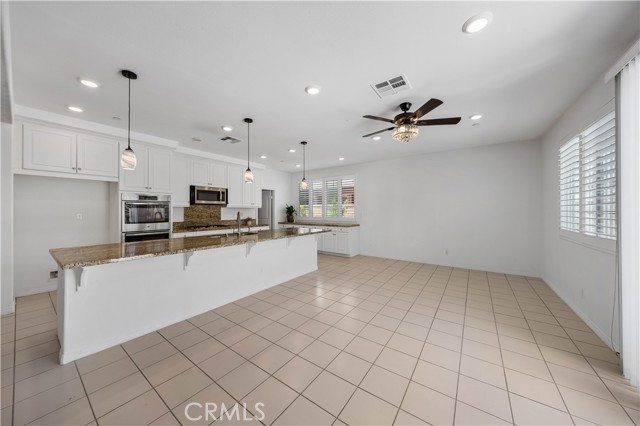 13218 Chatham Drive, Rancho Cucamonga CA: https://media.crmls.org/medias/76a6a64a-c772-4012-b3ca-74ff5e766e30.jpg