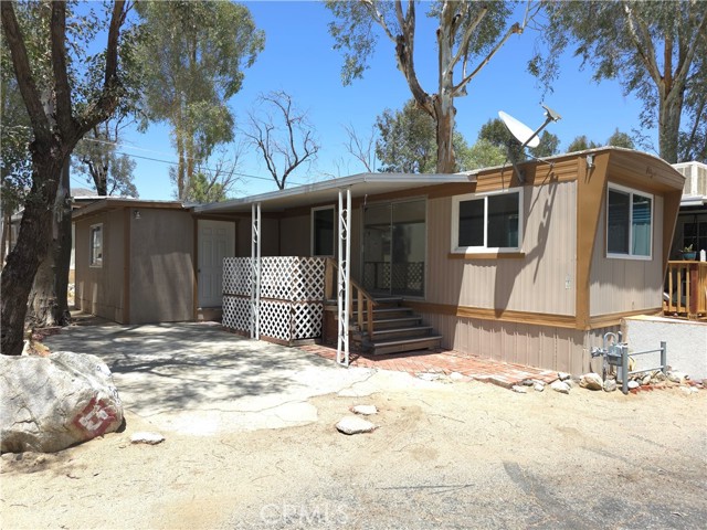 Image 20 of 22 For 51063 29 Palms Hwy  15