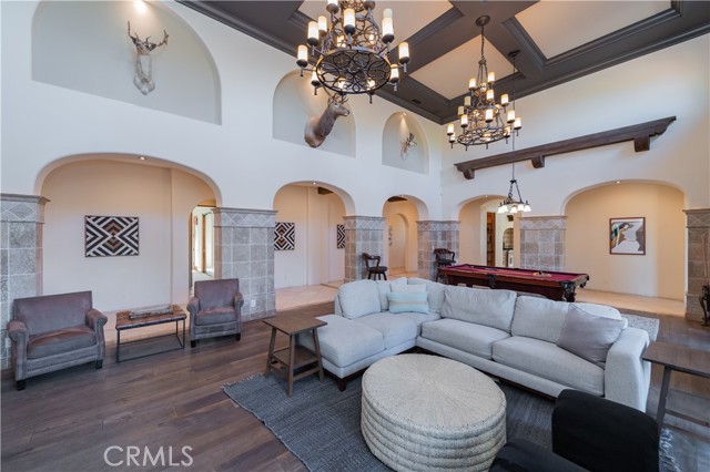 Detail Gallery Image 12 of 62 For 45240 Los Caballos Rd, Temecula,  CA 92592 - 5 Beds | 5/2 Baths