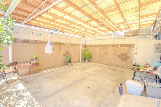 6451 Southside Drive, Los Angeles, California 90022, 2 Bedrooms Bedrooms, ,1 BathroomBathrooms,Single Family Residence,For Sale,Southside,DW24133004