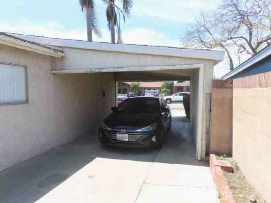 Carport (Zoom-Out View)