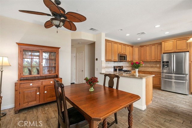Detail Gallery Image 14 of 39 For 8 Veneto Ln, Aliso Viejo,  CA 92656 - 3 Beds | 2/1 Baths