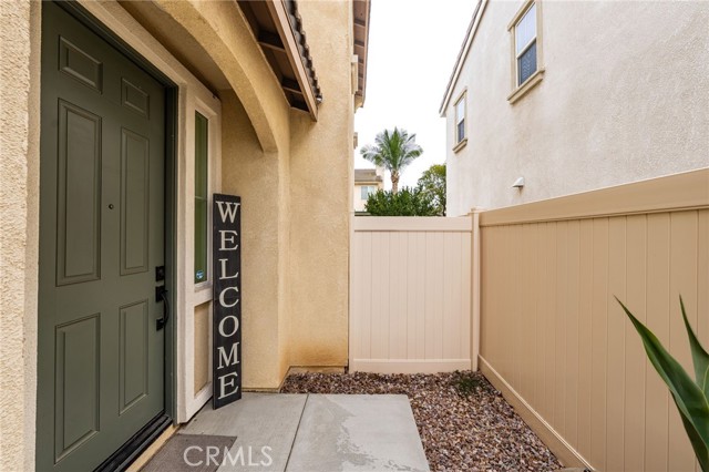 Detail Gallery Image 3 of 37 For 7056 Stratus, Corona,  CA 92880 - 4 Beds | 3 Baths